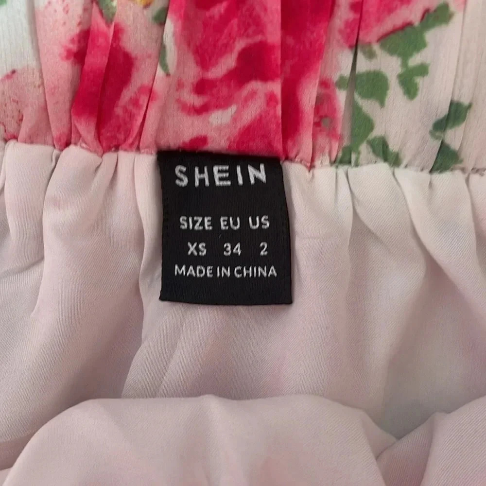 4/$25 SHEIN NWOT FLORAL MINI SKIRT Women’s Size XS Lace Trim Elastic Waistband - Picture 8 of 8